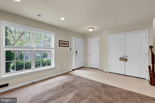 Building Photo - 9707 Smithview Pl