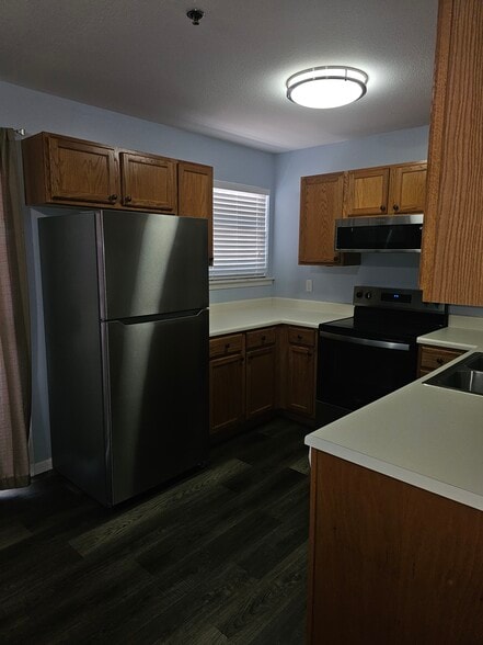 Building Photo - 143 Vixen Cir