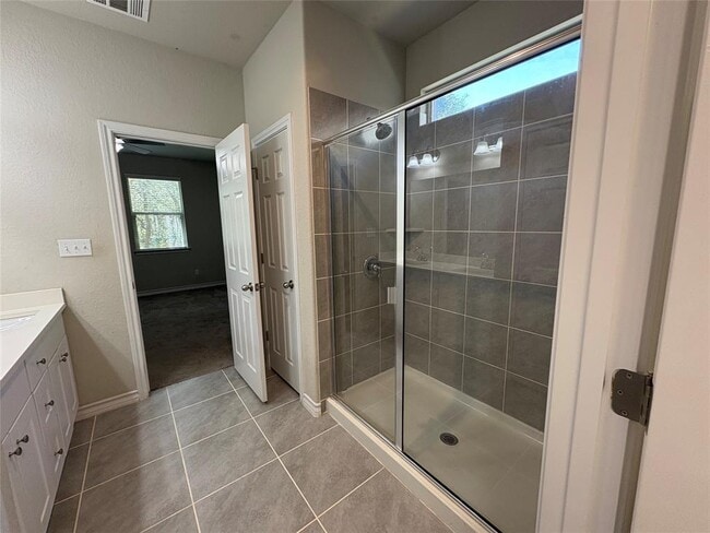 Building Photo - 147 Mary Max Cir