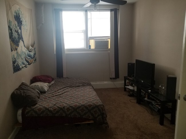 Building Photo - 5536 Nicollet Avenue, Unit 5