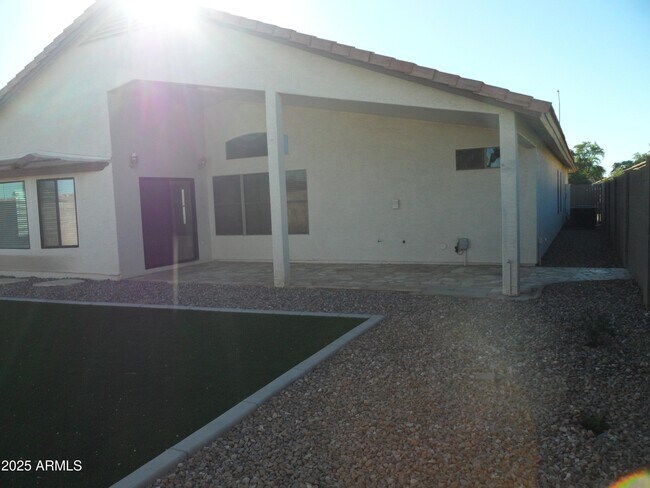 Building Photo - 7864 E Osage Ave