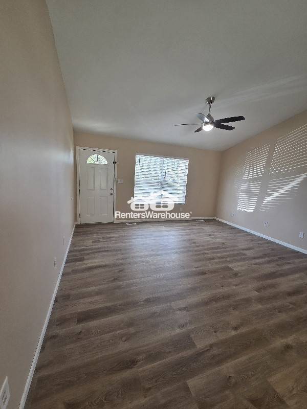 Building Photo - 2 Spring Hill Cir