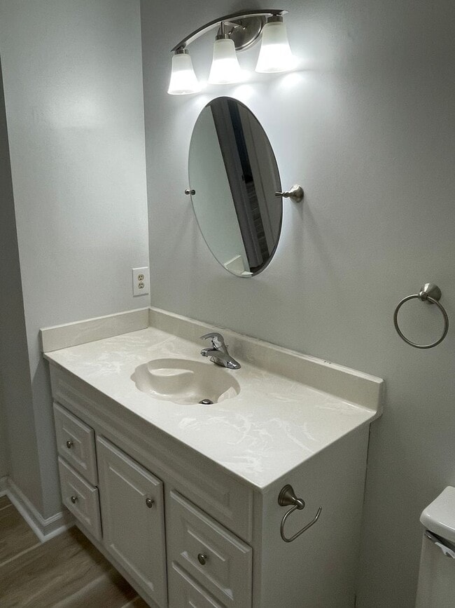 Building Photo - 2 Bedroom 2 Bath  with Flex Room, located in Saltaire Village
