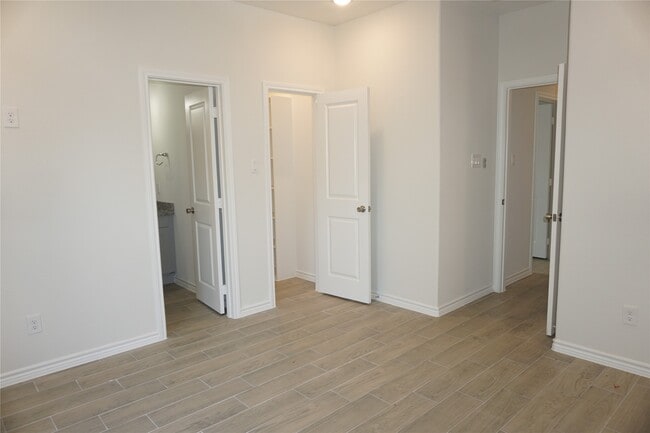 Building Photo - 11652 Vistawood St