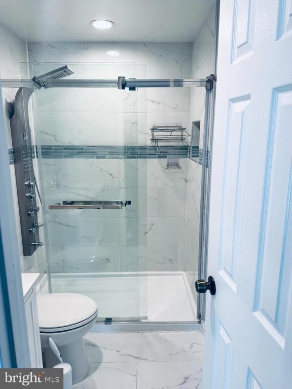 Building Photo - 9611 Brassie Way