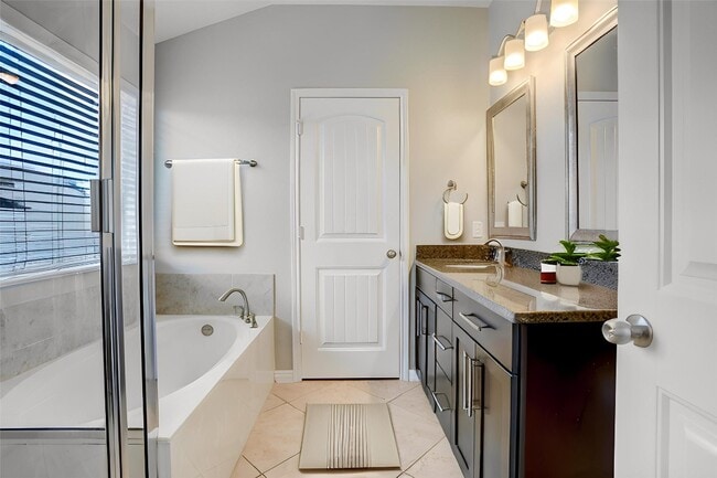 Building Photo - 12504 Ellen Ct