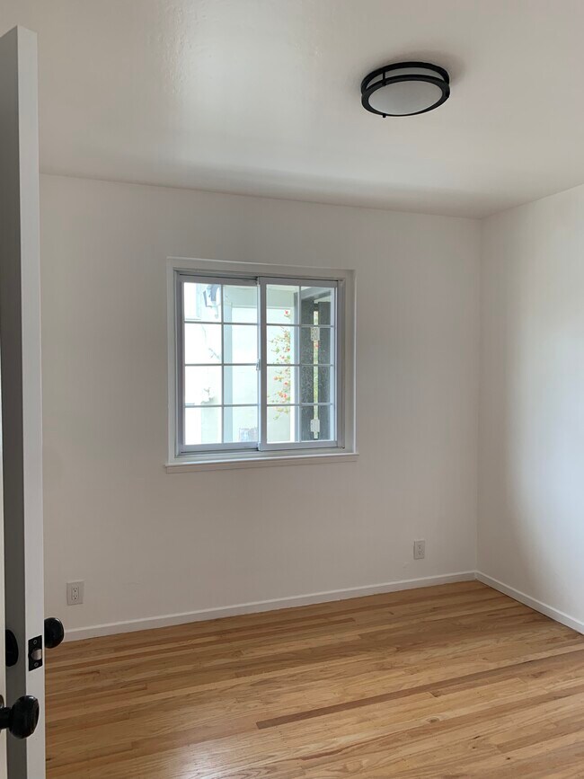 Building Photo - 3310 Fasman Dr