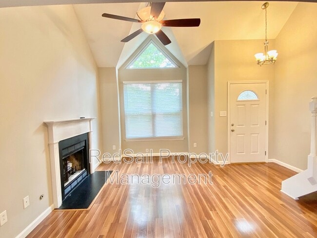 Building Photo - 469 Crosland Ct