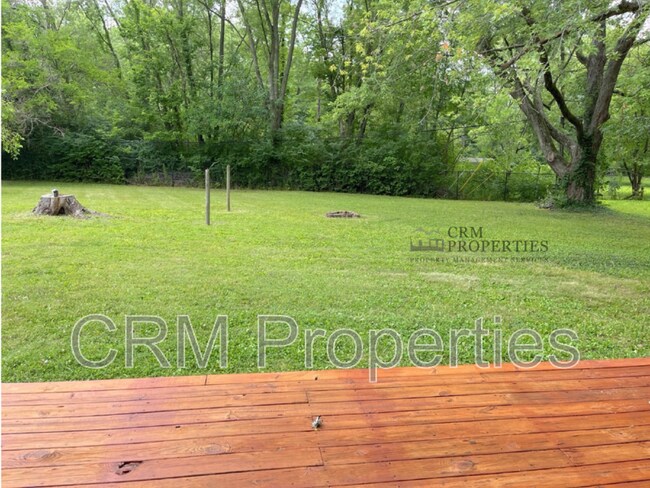 Building Photo - 521 Arthur Dr