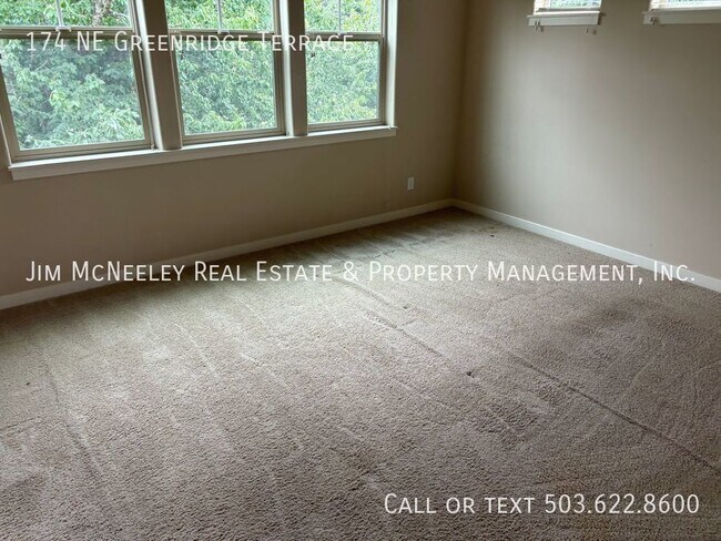 Building Photo - Available Now! 4 Bedroom Home with Firepla...