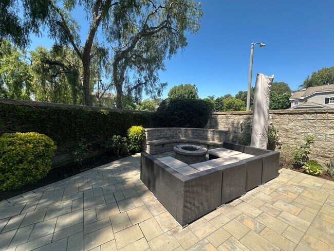 Building Photo - Newly Remodeled 4 Bedroom Aliso Viejo Home...