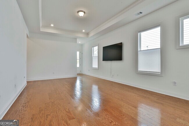 Building Photo - 15 Club Cresswind Dr