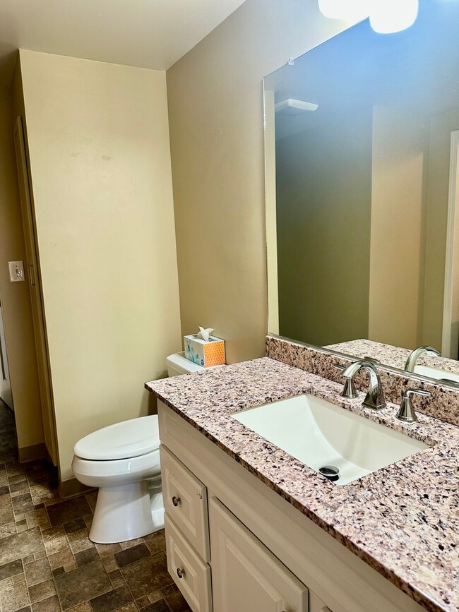 Building Photo - Large 3-Bedroom, 1-Bath Duplex with ALL UT...
