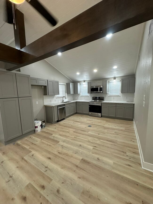 Building Photo - 8223 Wallis St