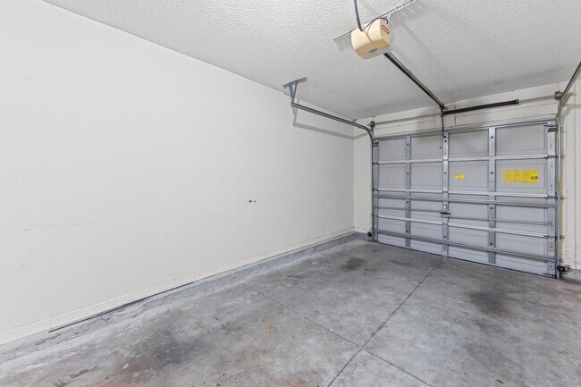 Building Photo - 6700 Bowden Rd