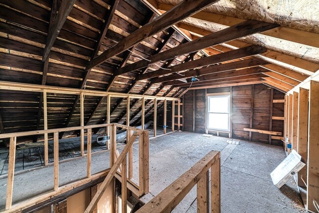 Building Photo - 156 Leicester Ct