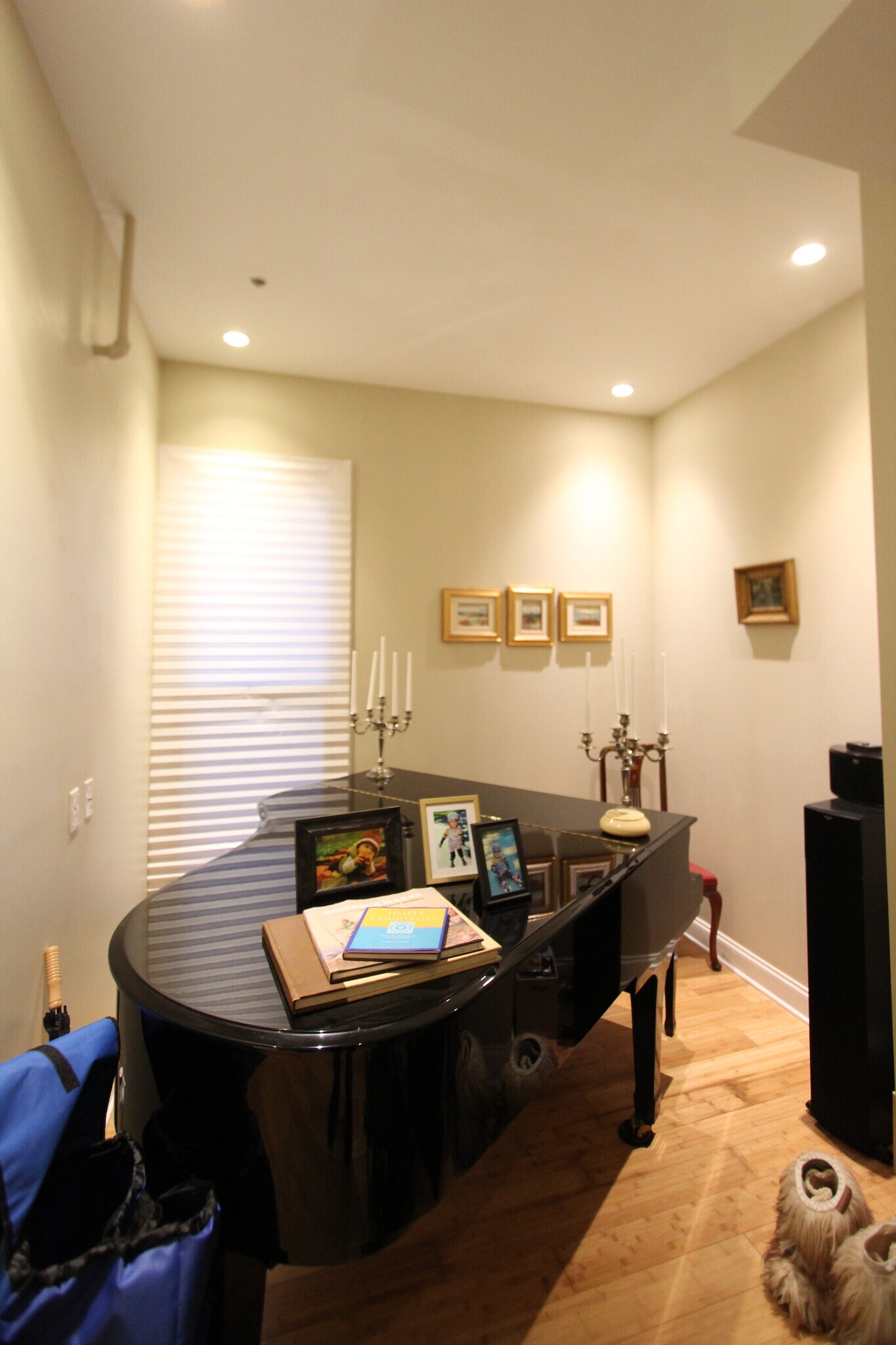 Read Nook - 139 7th St