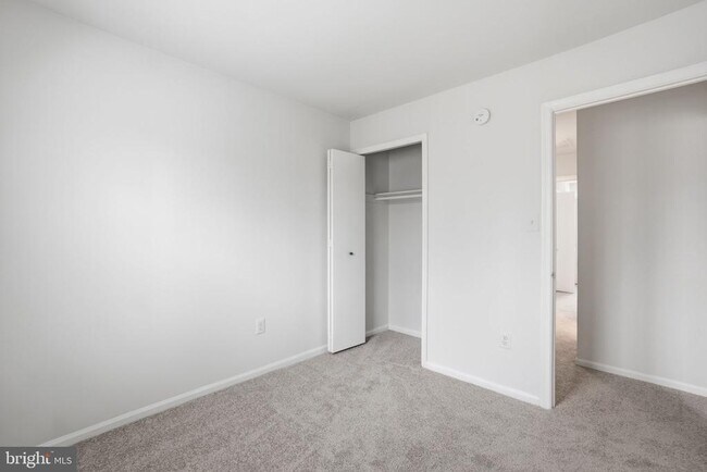 Building Photo - 7923 Pebble Brook Ct