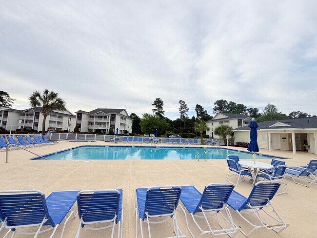 Building Photo - 1306 River Oaks Dr