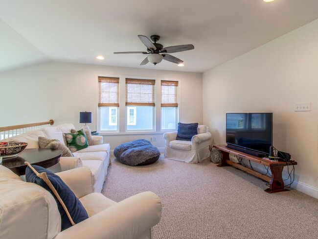 Building Photo - Unfurnished Year-Round Rental: 4BR End-Unit Townhome in Governors Near Downtown Lewes & Bike Trail