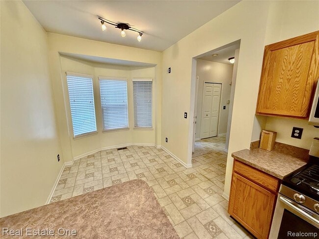 Building Photo - 716 Palmer Dr