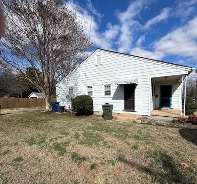 Building Photo - 205/207 WATER STREET