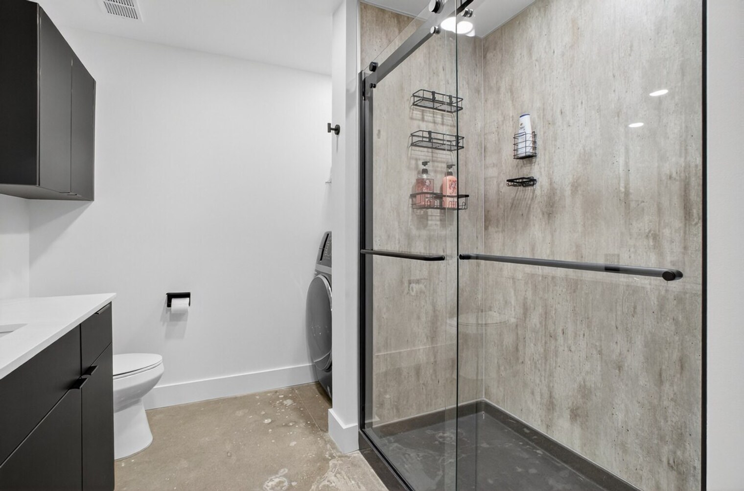 Building Photo - 116 W 3rd St