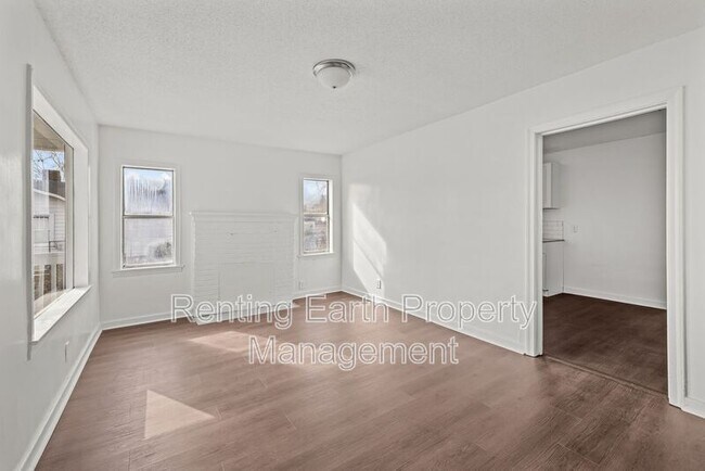 Building Photo - 5320 Ter Q