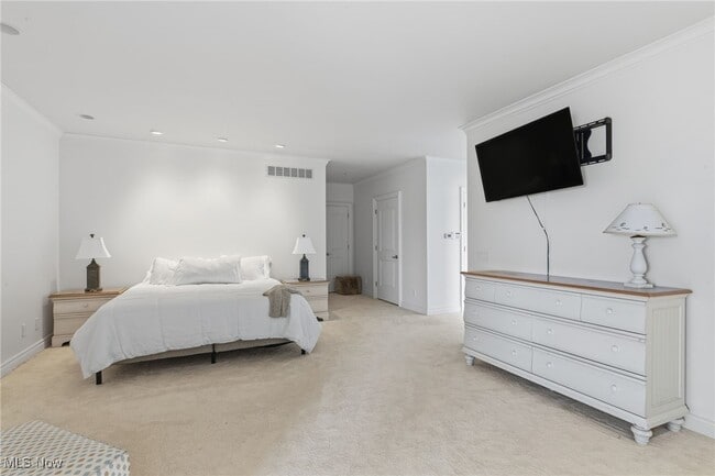 Building Photo - 28838 Lake Rd