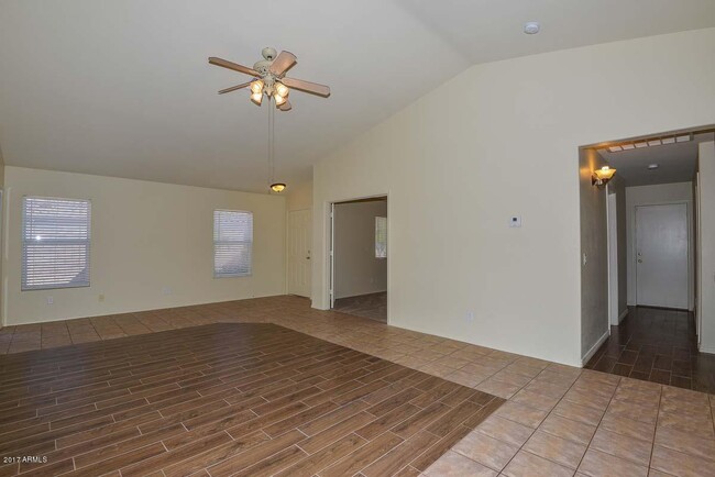 Building Photo - 9164 W Deanna Dr