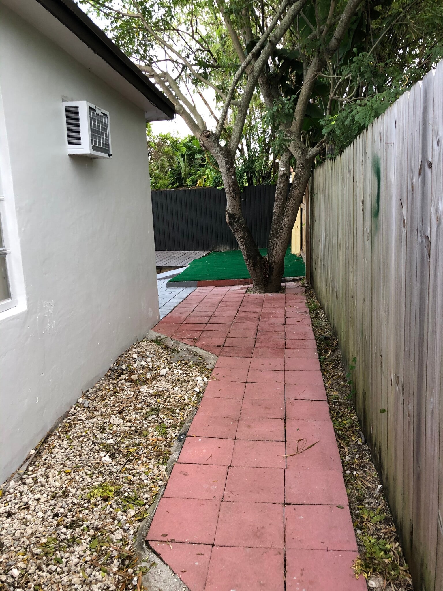 Building Photo - 8962 SW 40th Terrace