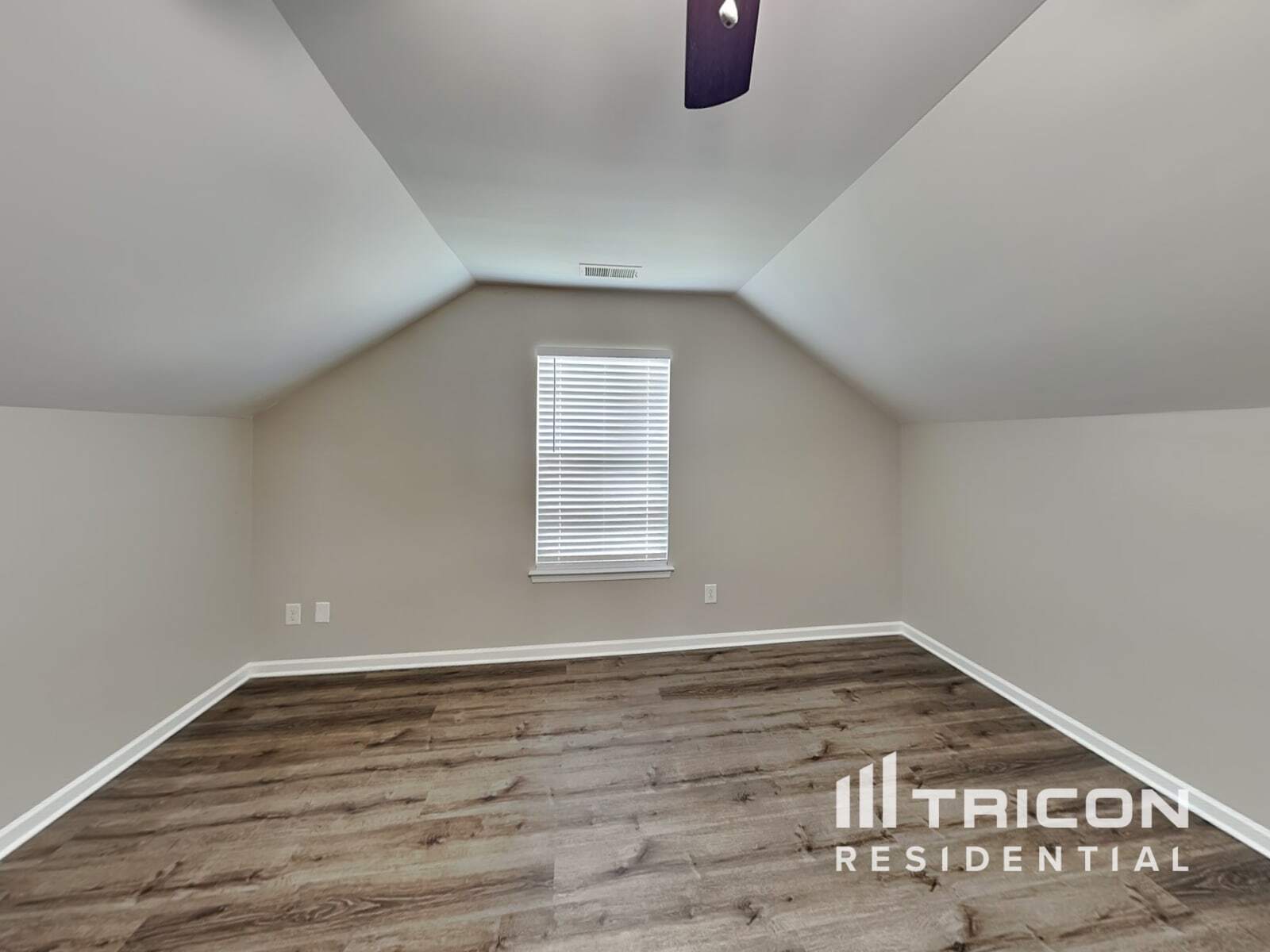 Building Photo - 1804 Hoosac Dr