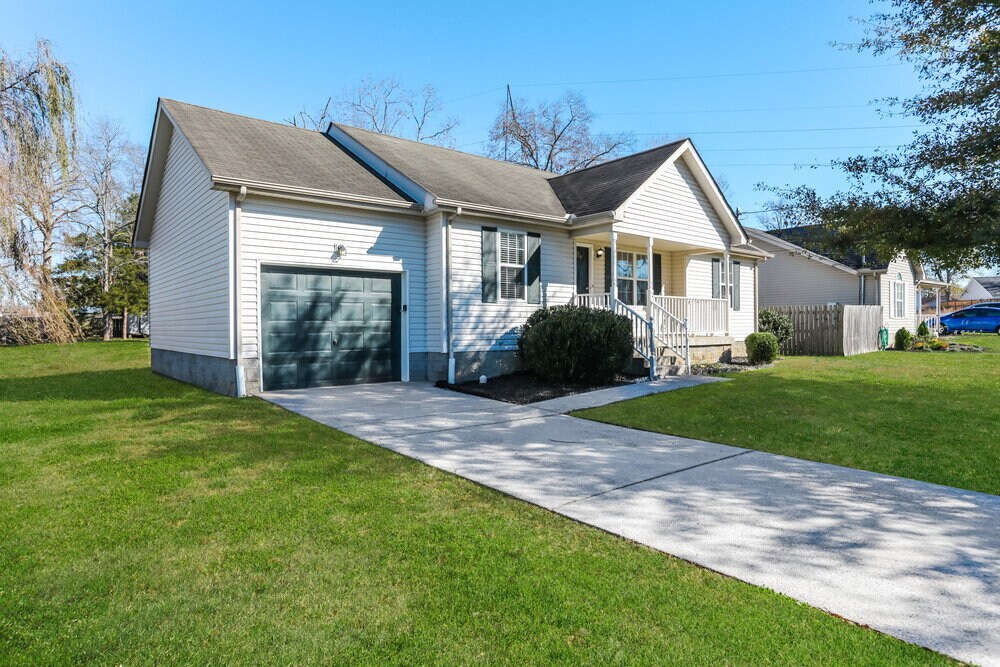 Building Photo - 420 Wildwood Dr