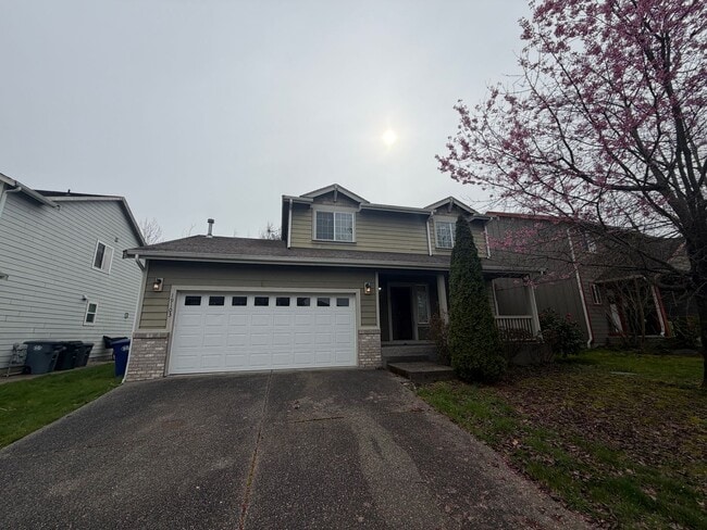 Building Photo - Beautiful 3 bedroom in Spanaway WA - Apply Today!