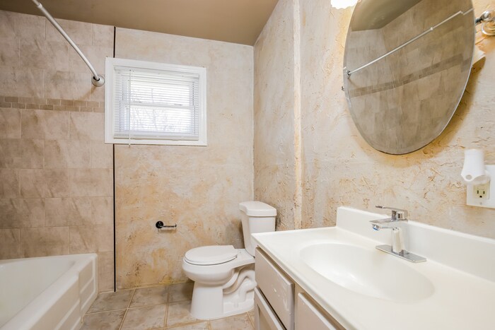 Building Photo - 5140 Sunrise Terrace
