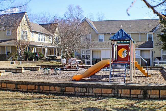 Building Photo - End-unit Townhouse