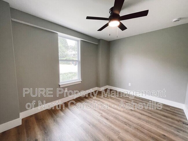 Building Photo - 268 Sand Hill Rd