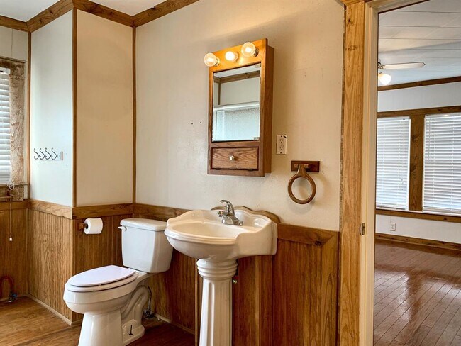 Building Photo - 1510 Piedmont