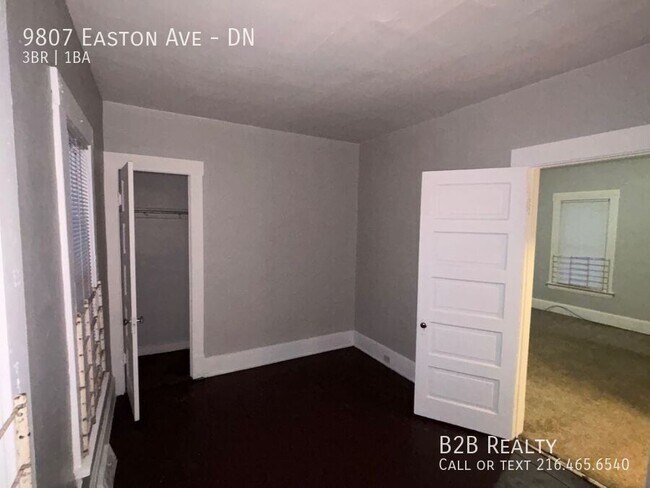 Building Photo - 9807 Easton Ave