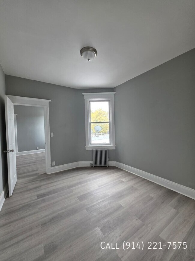 Building Photo - 188 Ashburton Ave