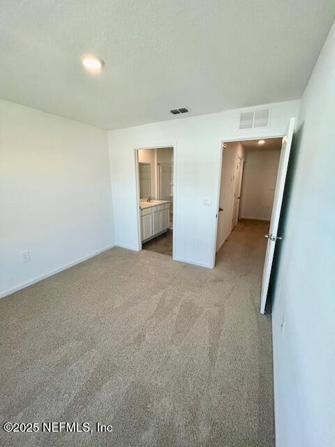 Building Photo - 73 Hidden Mdws Rd