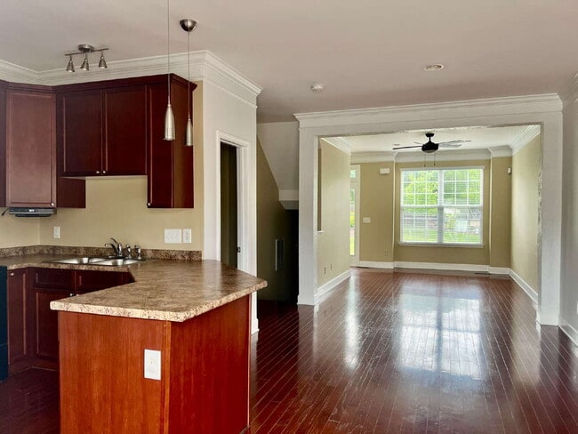 Building Photo - Spacious Lenox Village Townhouse: 3 Beds, ...