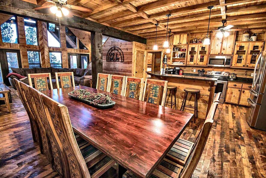 Building Photo - 118 Pecan Bend Ln