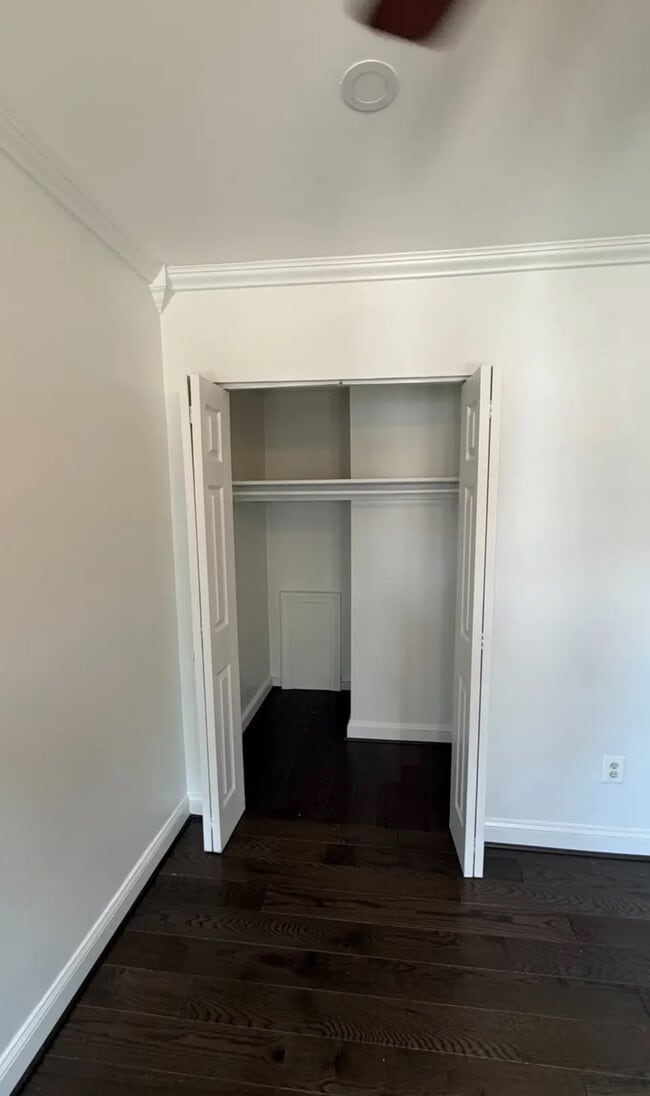 Building Photo - 1714 E St NE