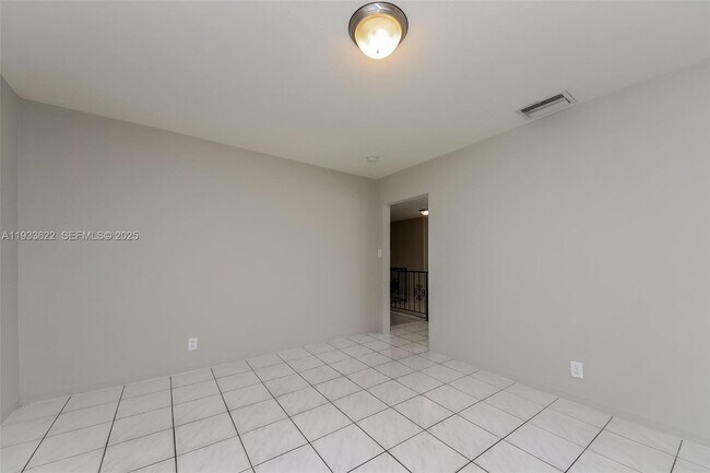 Building Photo - 2220 NW 44th Ave