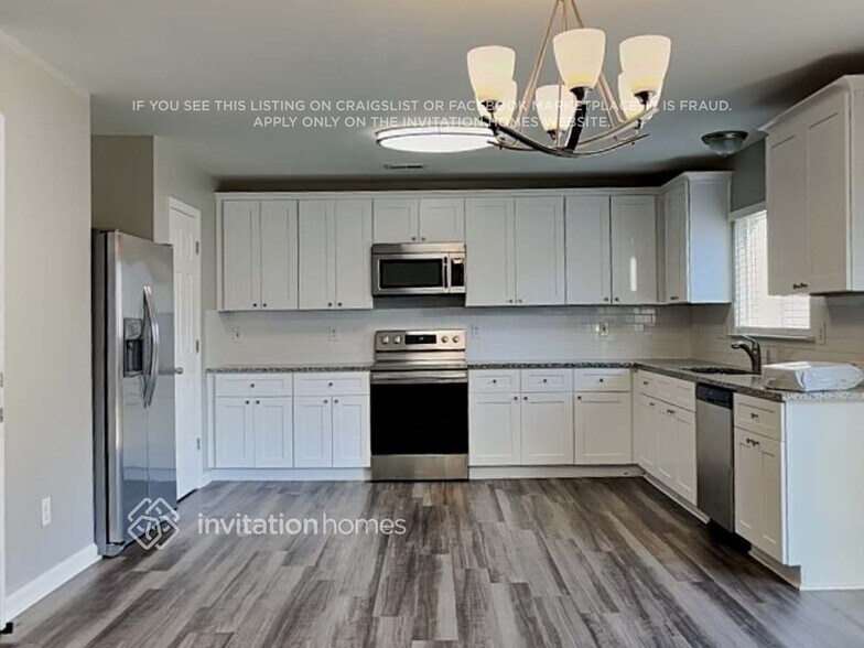 Building Photo - 4004 Flat Sedge Ln