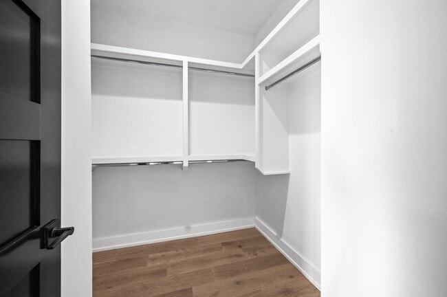 Building Photo - Stunning 3BE/3.5BA brownstone in the heart of historic Germantown!