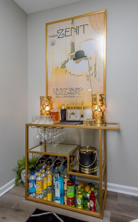 Building Photo - 1002 Windsong Cir