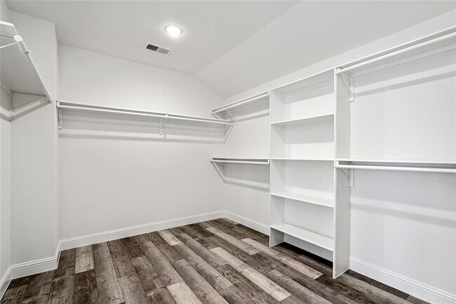 Building Photo - 7531 Leecast Ct