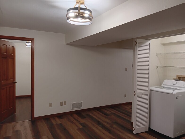 Building Photo - 530 Beacon Point Ln